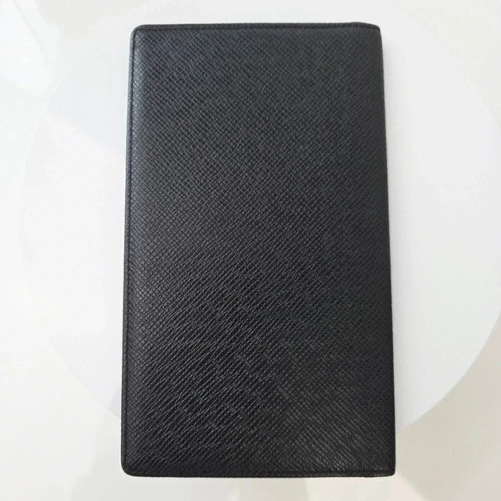 Louis Vuitton Taiga Brazza Wallet Long Portefeuille Bifold Charcoal Gray Leather